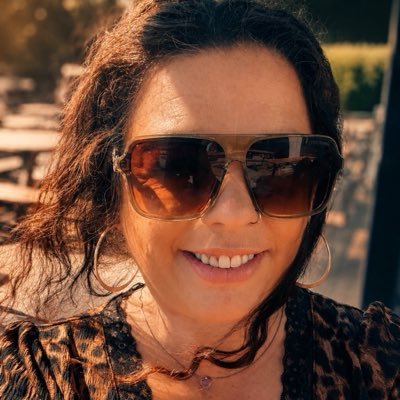 CharlotteEmmaUK's profile picture