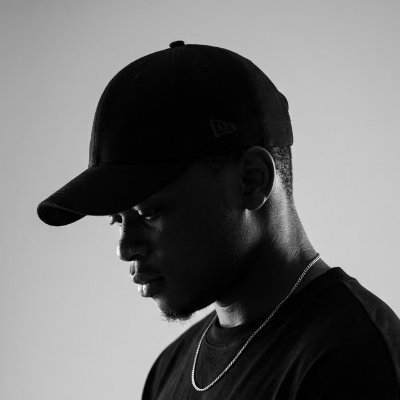 Is's profile picture