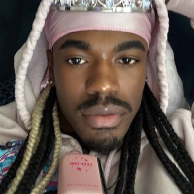 JOAN OF ART's profile picture