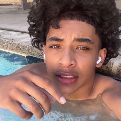 gabe's profile picture