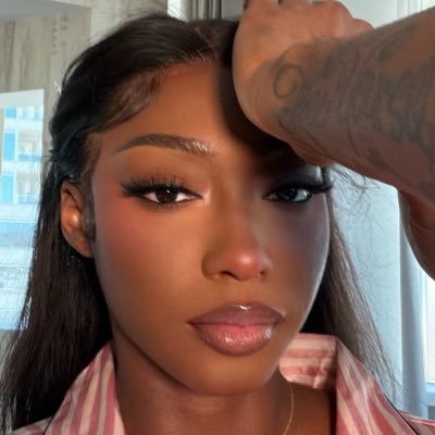 veeluvsaniya's profile picture