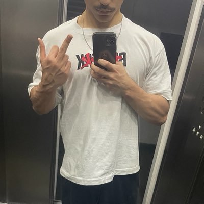 sukhhjj's profile picture