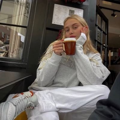 cozye207641's profile picture