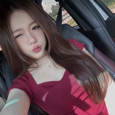 Linhh Nhii's profile picture