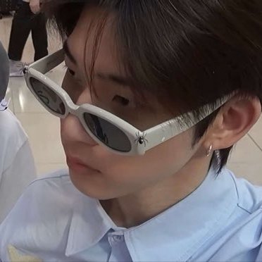 rchy🕷️'s profile picture
