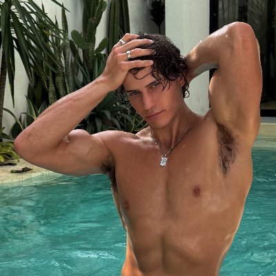 powerfultease_'s profile picture