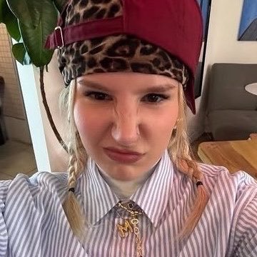 neval ✮⋆˙'s profile picture