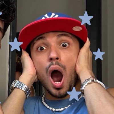 youniera's profile picture