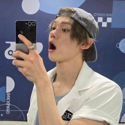 ًً's profile picture
