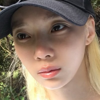 뚜통🍋's profile picture
