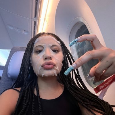 LoiBaee's profile picture