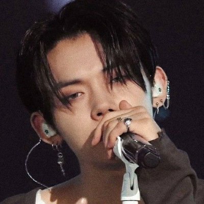 𓆩Kiri𓆪 🍦🎆's profile picture