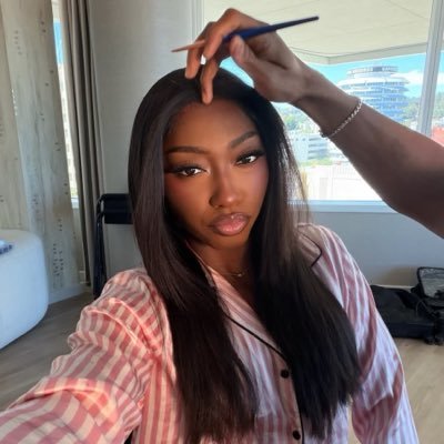 alexa's profile picture