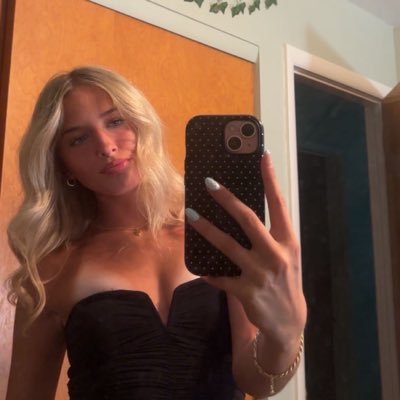 Goddess Avery's profile picture