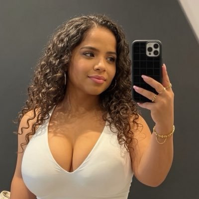 miniwife_mia's profile picture