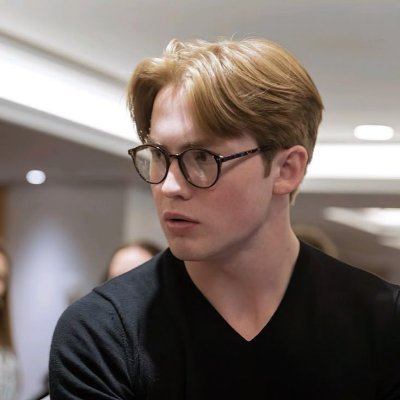 thi's profile picture