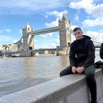 13jose12𝕳's profile picture