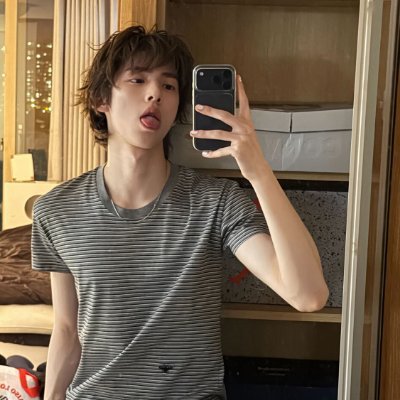 ּ's profile picture
