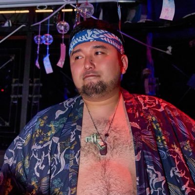 10_six_shack's profile picture