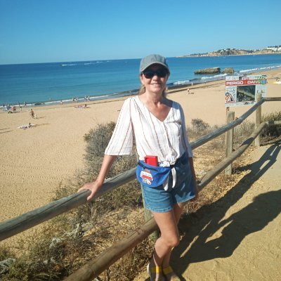 Bernadette Jameson Cotter 🌱's profile picture