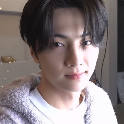 lu ⭑⸝⸝'s profile picture