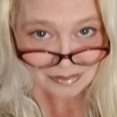 ᒪᗩᑎE's profile picture