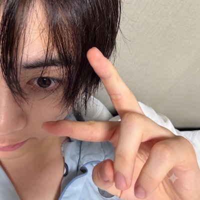 farewelltyun's profile picture