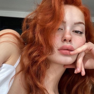 Lara🐍's profile picture