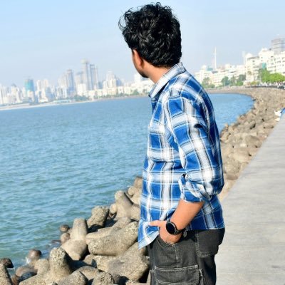 YASHTIN's profile picture