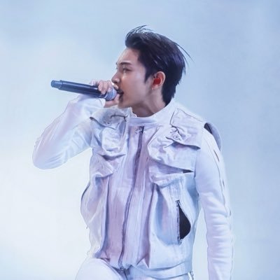 ๐ฏ๐๐๐_๐๐๐๐'s profile picture