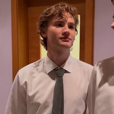 umay's profile picture