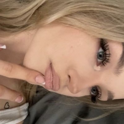 İzzie's profile picture