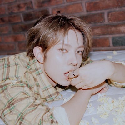 ev.'s profile picture