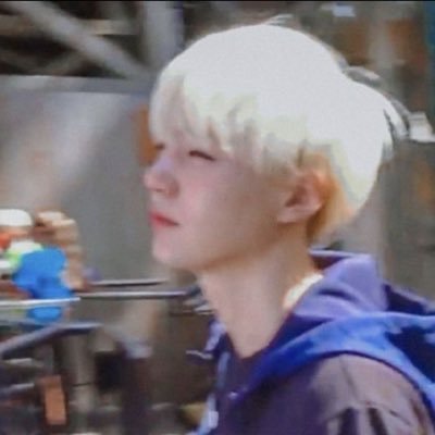inttothvsun's profile picture