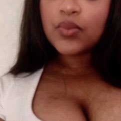 estelle's profile picture