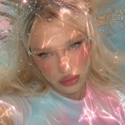 𝐒̧𝐀𝐑𝐀's profile picture