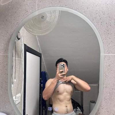 e56vm123's profile picture