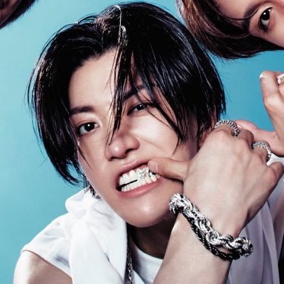 ⟢ ro ¹²⁷'s profile picture