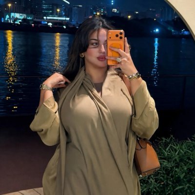 Ayesha Khan's profile picture