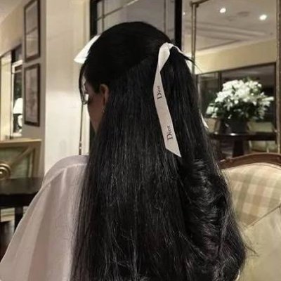 qqaxz18's profile picture