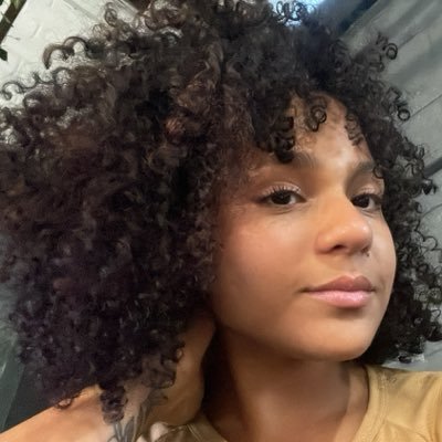 cartwom4n's profile picture