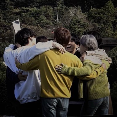 rose⁷⟭⟬'s profile picture