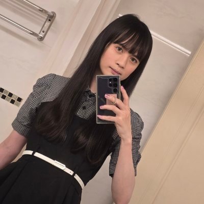 貼貼's profile picture