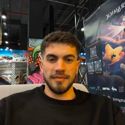 ade1zm_1129's profile picture