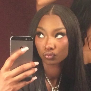 monecaution_'s profile picture