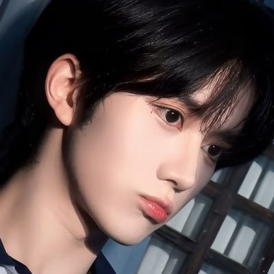 llulinggg's profile picture
