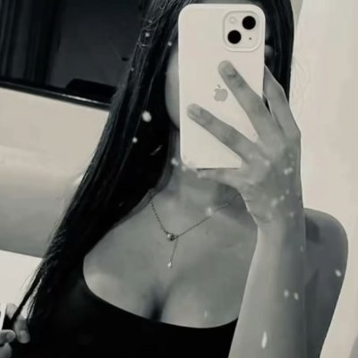 Shinny White🤍's profile picture