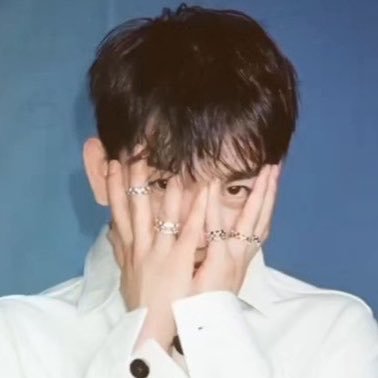 박 팟사위 ㅍㅅㅍ 922% 🩵 파란 하트 🩵's profile picture