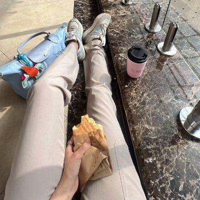 مطلقه's profile picture