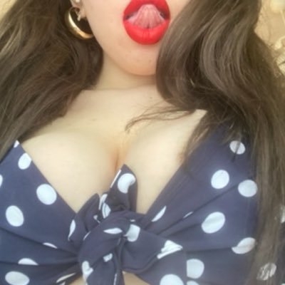 ℳ𝒶𝓁𝑒𝓃𝒶's profile picture